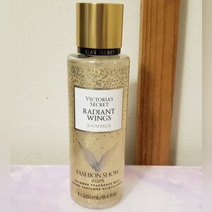 Victoria's Secret Radiant Wings Shimmer Mist Gold